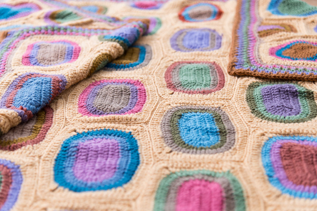 Chocolate Box Blanket Crochet Pattern - Caramel